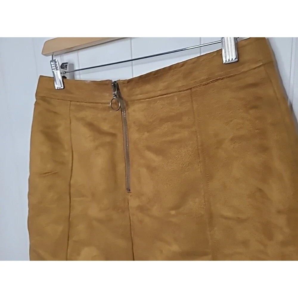 Old Navy Faux Suede Mini Skirt Pockets Womens Size 6 Golden Brown